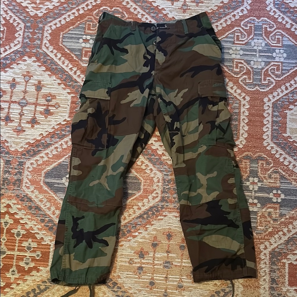 Cargo Pants in camouflage with Durable Fabric